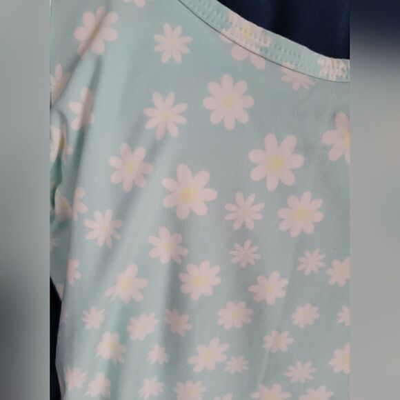 Bundle   - Picture 2 of 16